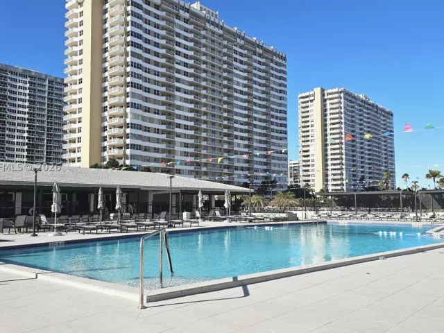 2-bedroom condo for rent in Hallandale Beach - 1950 S Ocean Dr 3D - MondialRealty