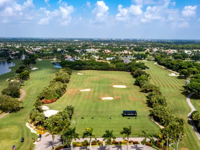 7-bedroom home for sale in Boca Raton - 7027 Queenferry Circle - MondialRealty