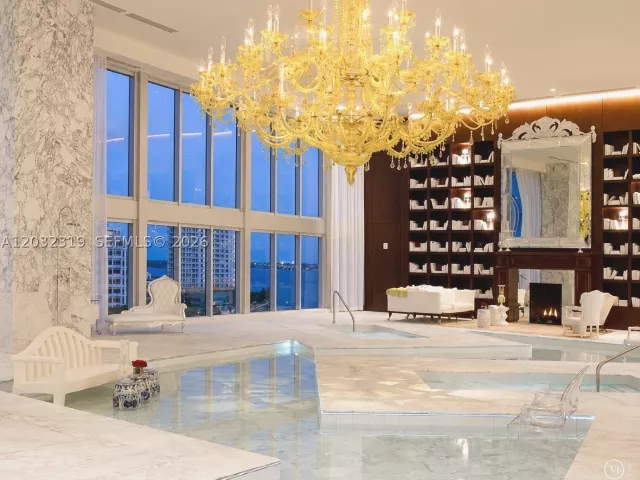 1-bedroom condo for rent in Miami - 495 Brickell Ave 3206 - MondialRealty