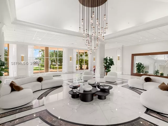 2-bedroom condo for rent in Miami Beach - 5600 Collins Ave 14R - MondialRealty