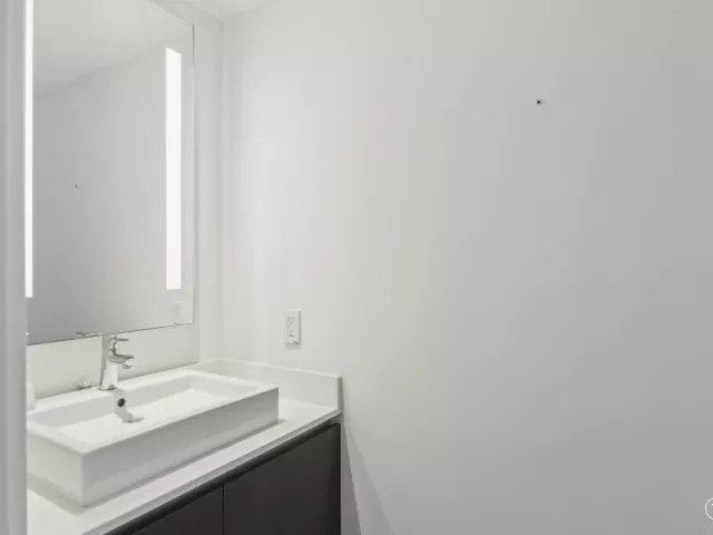 1-bedroom condo for sale in Miami - 1451 Brickell Avenue 1202 - MondialRealty
