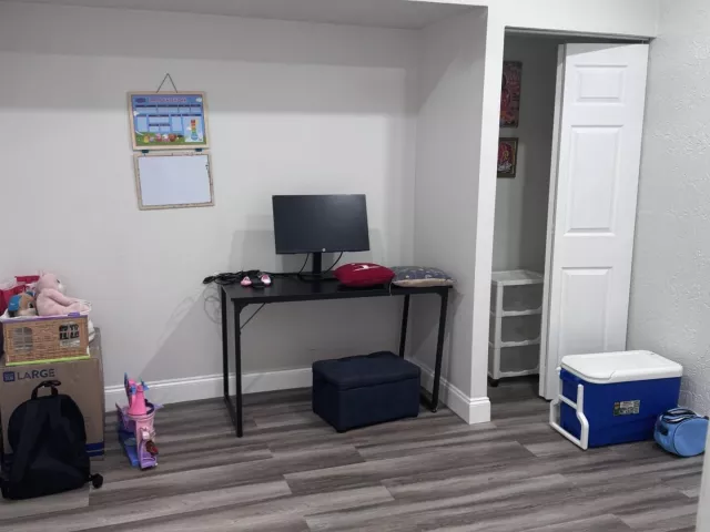3-bedroom home for sale in Pembroke Pines - 11747 NW 12th Street - MondialRealty