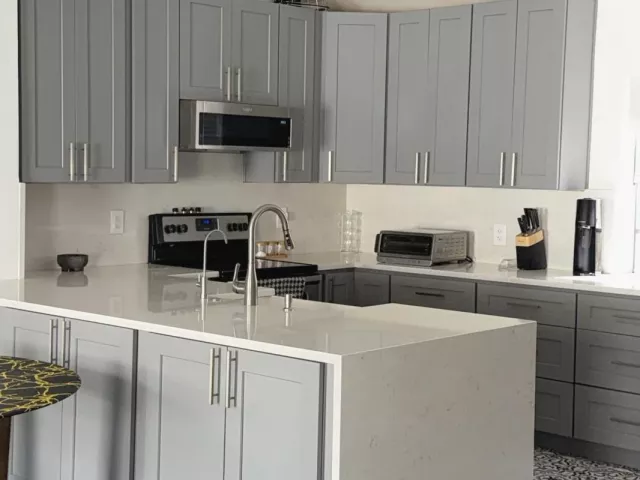 3-bedroom home for sale in Pembroke Pines - 11747 NW 12th Street - MondialRealty