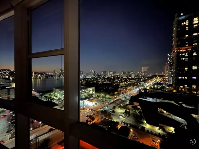 2-bedroom condo for rent in Sunny Isles Beach - 18201 Collins Avenue 1901 - MondialRealty