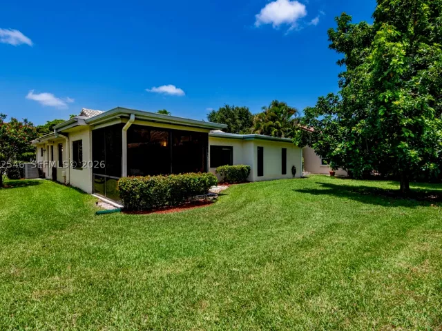 2-bedroom home for sale in Boca Raton - 7905 Cloverfield Cir - MondialRealty