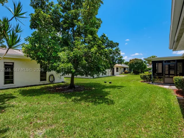 2-bedroom home for sale in Boca Raton - 7905 Cloverfield Cir - MondialRealty