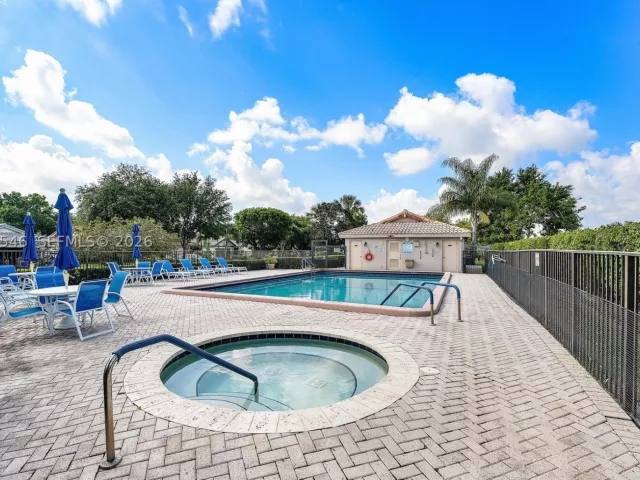 2-bedroom home for sale in Boca Raton - 7905 Cloverfield Cir - MondialRealty