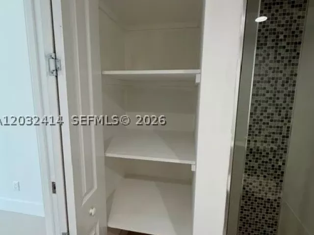 2-bedroom home for rent in Miami - 11543 SW 109th Rd 24B - MondialRealty