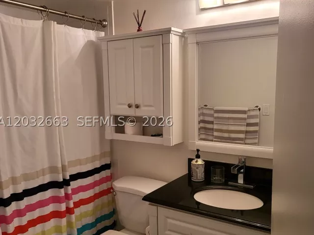 3-bedroom condo for rent in Sunny Isles Beach - 290 174th St M19 - MondialRealty