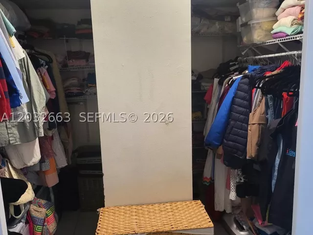 3-bedroom condo for rent in Sunny Isles Beach - 290 174th St M19 - MondialRealty
