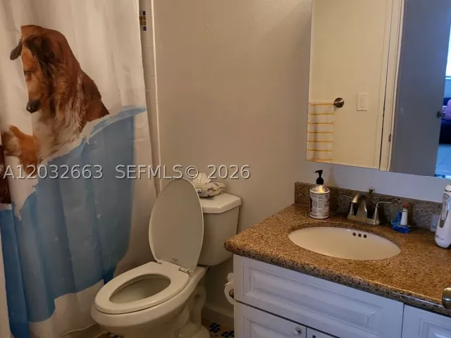 3-bedroom condo for rent in Sunny Isles Beach - 290 174th St M19 - MondialRealty