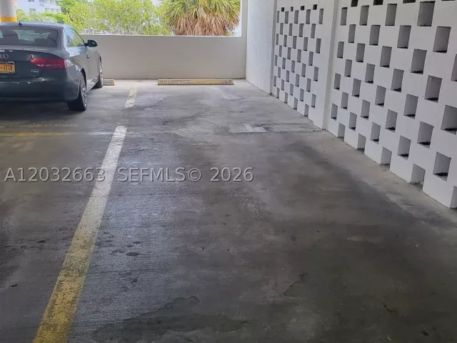 3-bedroom condo for rent in Sunny Isles Beach - 290 174th St M19 - MondialRealty
