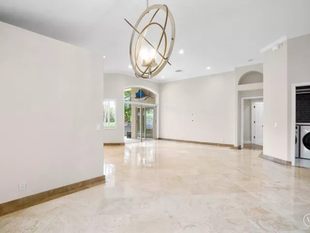 3-bedroom home for sale in Deerfield Beach - 660 NW 45th Avenue - MondialRealty