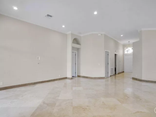 3-bedroom home for sale in Deerfield Beach - 660 NW 45th Avenue - MondialRealty
