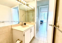 Apartment #1810 at Winston Tower 700