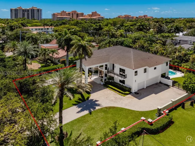 5-bedroom home for rent in Coral Gables - 6220 SW 144th St - MondialRealty