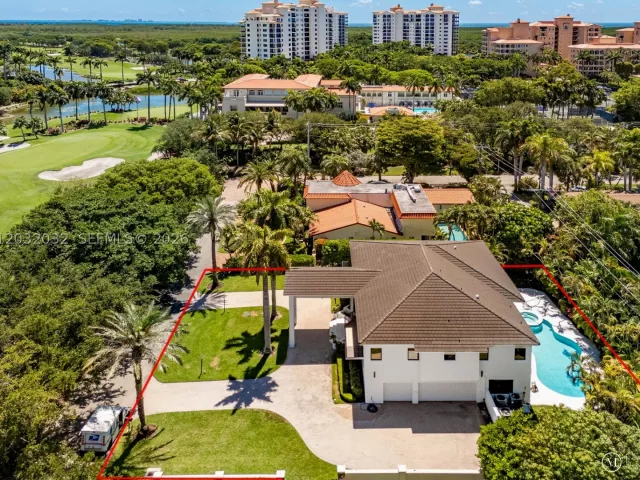 5-bedroom home for rent in Coral Gables - 6220 SW 144th St - MondialRealty
