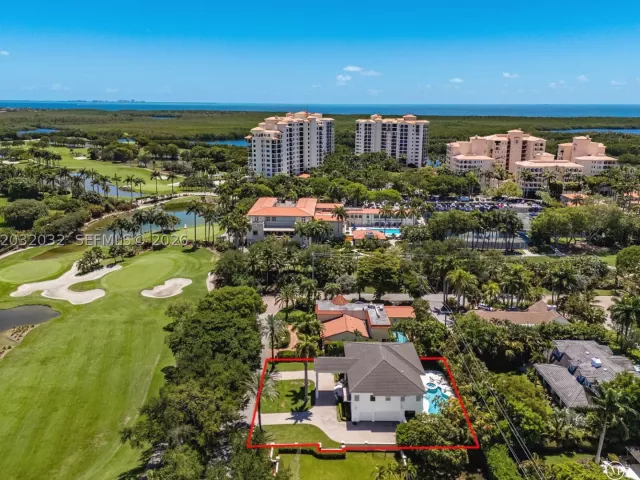 5-bedroom home for rent in Coral Gables - 6220 SW 144th St - MondialRealty