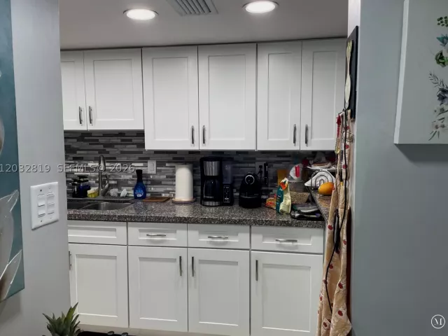 3-bedroom home for sale in Miami - 14356 SW 96th Ter - MondialRealty