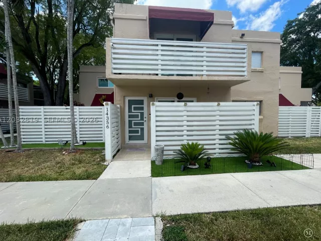 3-bedroom home for sale in Miami - 14356 SW 96th Ter - MondialRealty