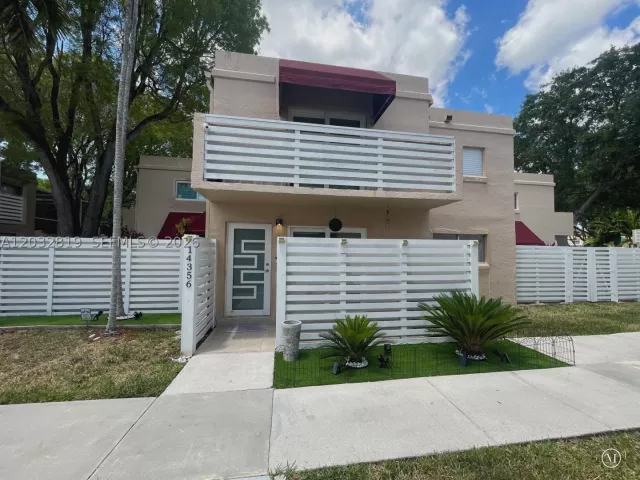 3-bedroom home for sale in Miami - 14356 SW 96th Ter - MondialRealty