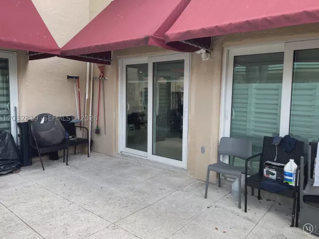 3-bedroom home for sale in Miami - 14356 SW 96th Ter - MondialRealty