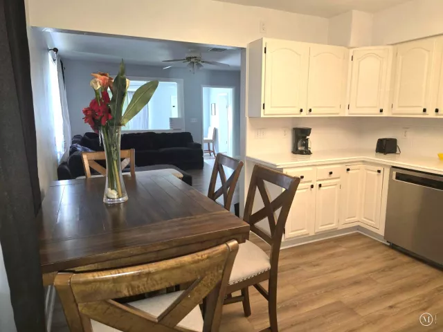 2-bedroom home for sale in Hollywood - 2032 Fillmore Street - MondialRealty