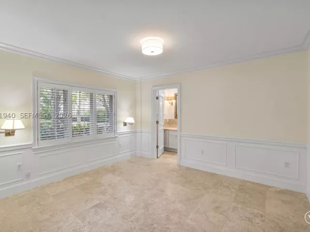 3-bedroom home for rent in Coral Gables - 1037 Alfonso Ave - MondialRealty