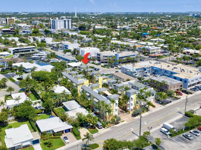 3-bedroom home for rent in Lauderdale By The Sea - 4332 Seagrape Drive 4 - MondialRealty