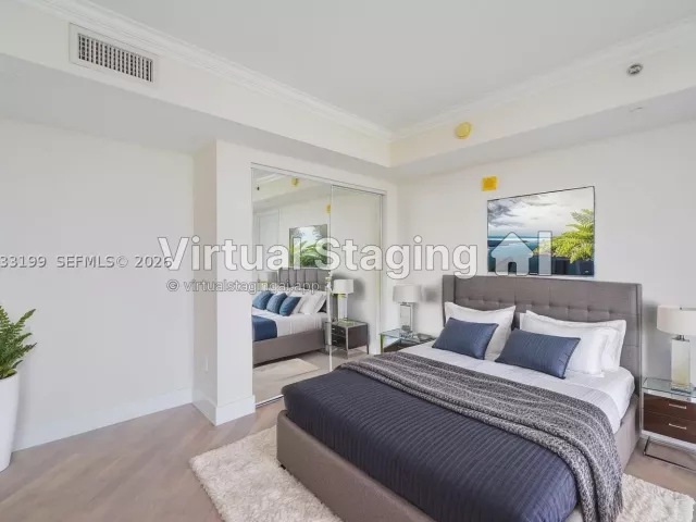 2-bedroom condo for sale in Sunny Isles Beach - 17201 Collins Ave 2209 - MondialRealty