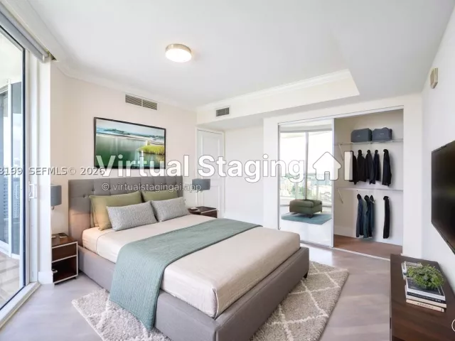 2-bedroom condo for sale in Sunny Isles Beach - 17201 Collins Ave 2209 - MondialRealty