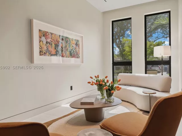 6-bedroom home for sale in Miami - 7895 SW 52nd Ct - MondialRealty