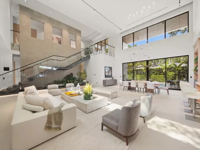 6-bedroom home for sale in Miami - 7895 SW 52nd Ct - MondialRealty