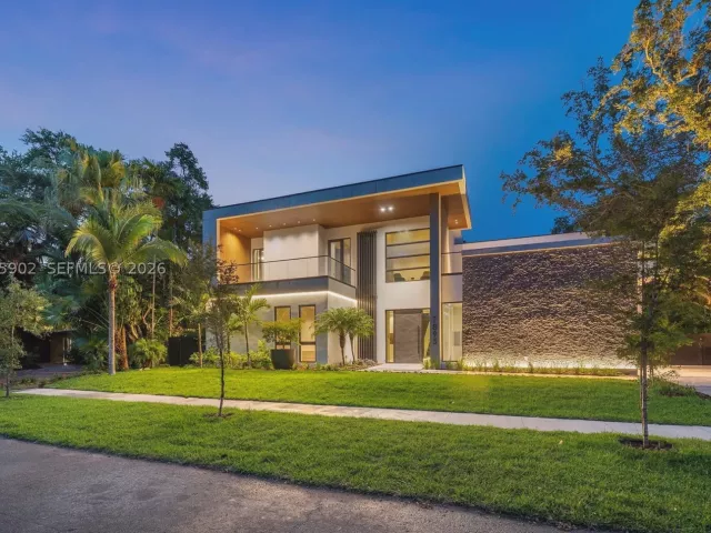 6-bedroom home for sale in Miami - 7895 SW 52nd Ct - MondialRealty