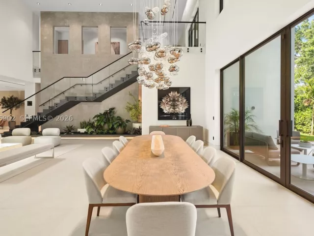 6-bedroom home for sale in Miami - 7895 SW 52nd Ct - MondialRealty