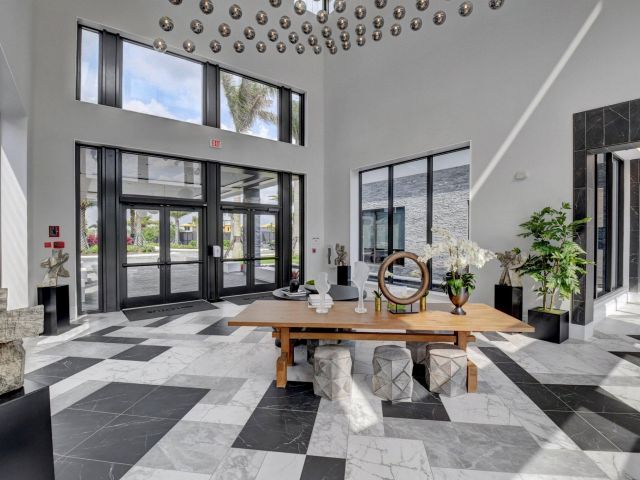 5-bedroom home for sale in Boca Raton - 8080 Laurel Falls Drive - MondialRealty