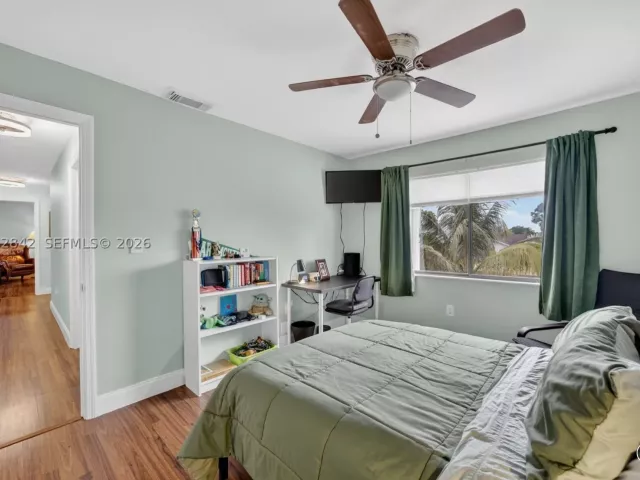 4-bedroom home for sale in Miami - 8210 SW 96th Ct - MondialRealty