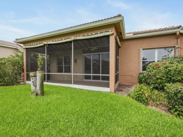 3-bedroom home for sale in Delray Beach - 13850 Vía Vittoria - MondialRealty