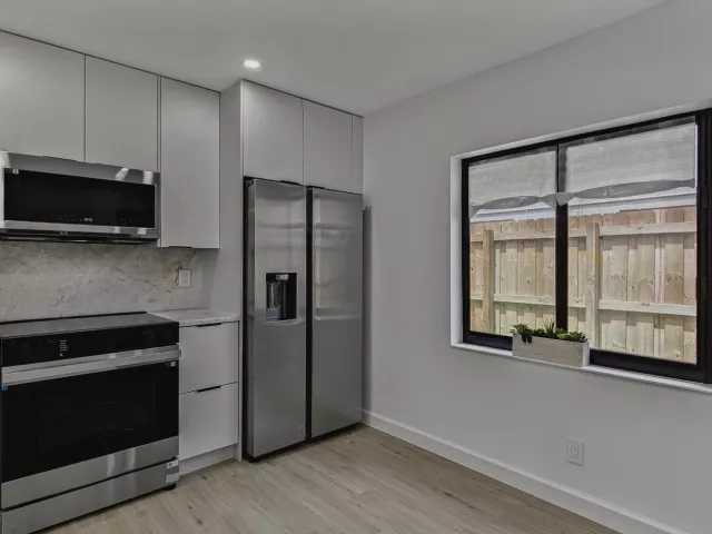 3-bedroom home for sale in Fort Lauderdale - 1101 SW 19th Avenue - MondialRealty