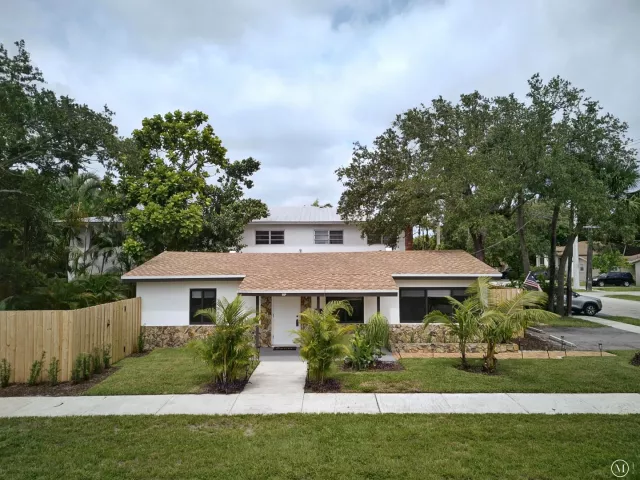 3-bedroom home for sale in Fort Lauderdale - 1101 SW 19th Avenue - MondialRealty