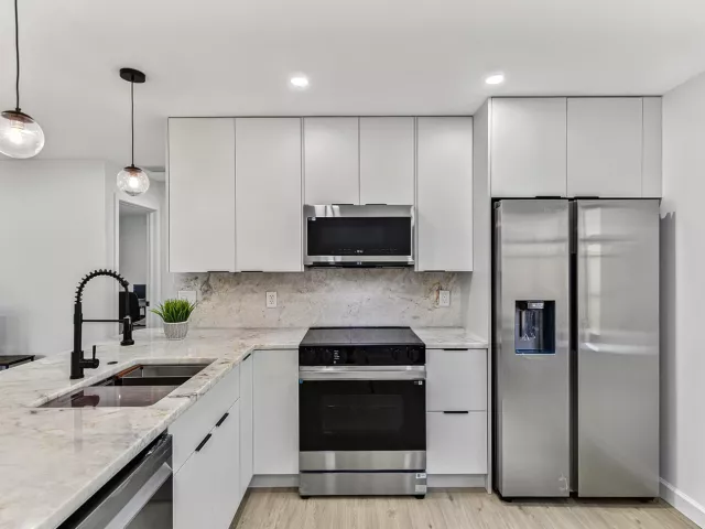 3-bedroom home for sale in Fort Lauderdale - 1101 SW 19th Avenue - MondialRealty