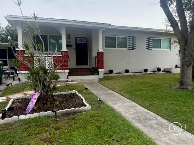 3-bedroom home for sale in Miami - 11615 SW 141st Street - MondialRealty