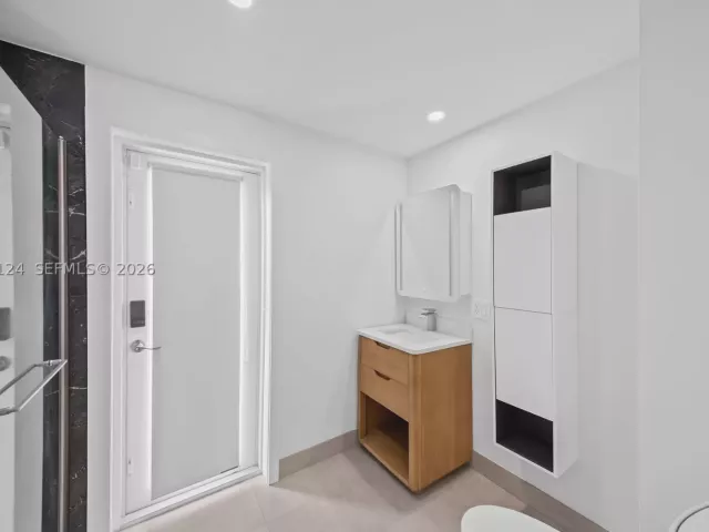 3-bedroom home for rent in Miami - 565 NW 44th St - MondialRealty