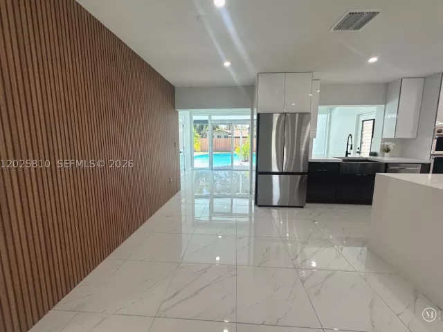 3-bedroom home for sale in Hollywood - 1446 Scott St - MondialRealty