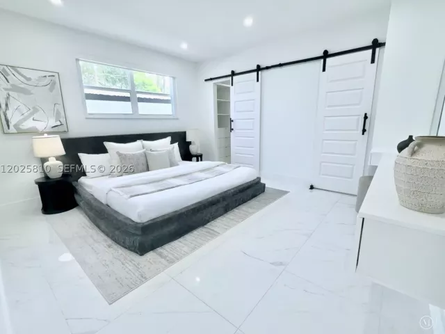 3-bedroom home for sale in Hollywood - 1446 Scott St - MondialRealty