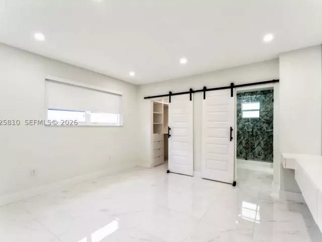 3-bedroom home for sale in Hollywood - 1446 Scott St - MondialRealty