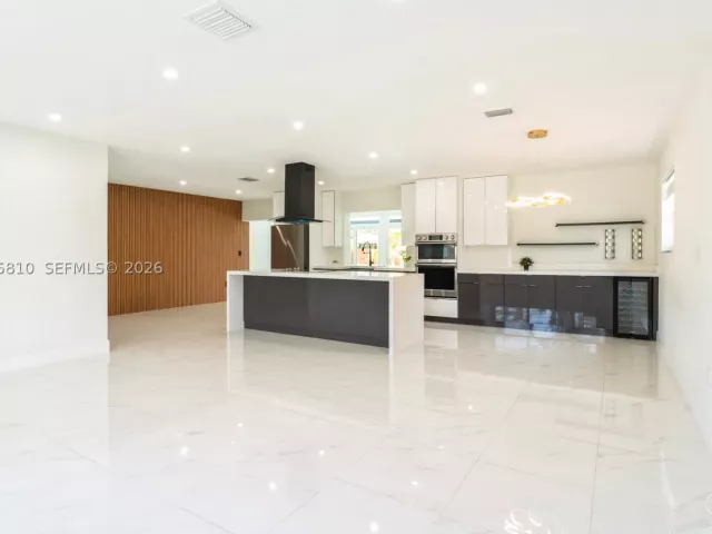 3-bedroom home for sale in Hollywood - 1446 Scott St - MondialRealty