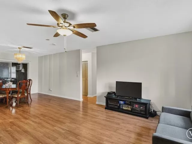 3-bedroom home for sale in Delray Beach - 4639 Franwood Drive - MondialRealty