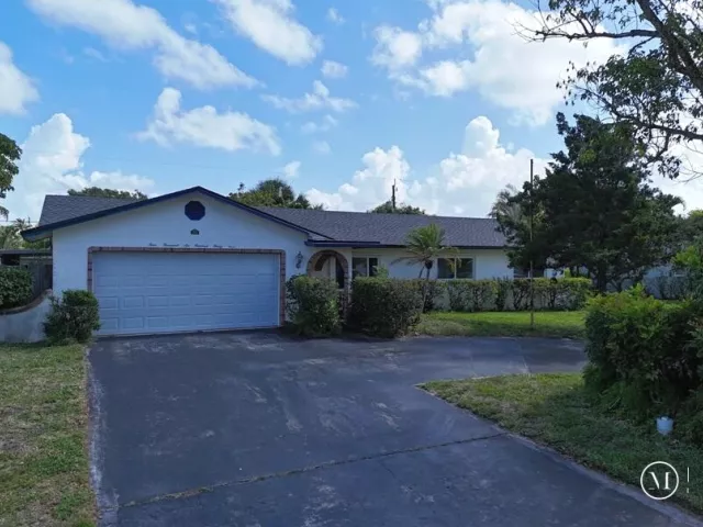 3-bedroom home for sale in Delray Beach - 4639 Franwood Drive - MondialRealty