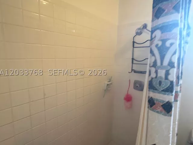 3-bedroom home for sale in Miami - 11315 SW 157th Ter - MondialRealty